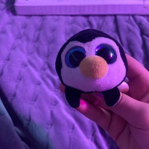 I’m selling a old stuff animal I don’t need anymore